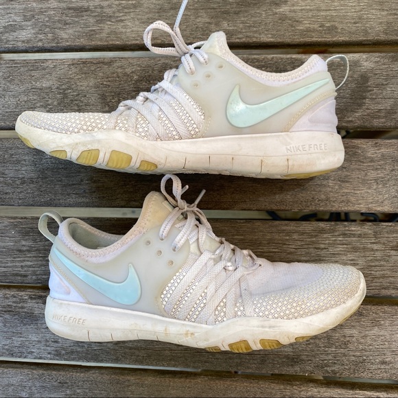 Nike Free Reflective Training Athletic Shoe Size 7 - Picture 1 of 13